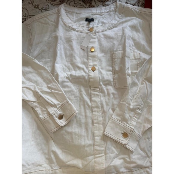 Tops - Talbots NWT 2xl white shirt gold buttons